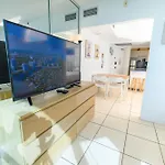 Seastays-Beachfront Apartments
